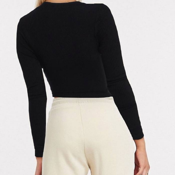 🍋 2 for $30 Long Sleeve Wrap Top - Picture 2 of 2